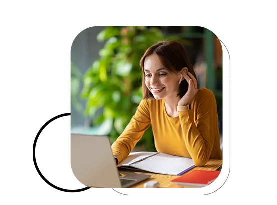 Student using a laptop for online learning on E-Ascencia's platform